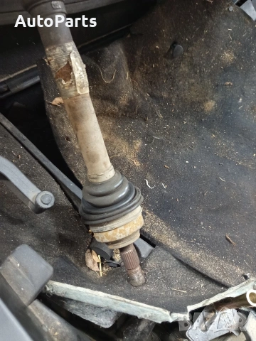 Останали части от Пежо 307 ЦЦ 1.6 109к.с НА ЧАСТИ 0892740864, снимка 13 - Автомобили и джипове - 53840928