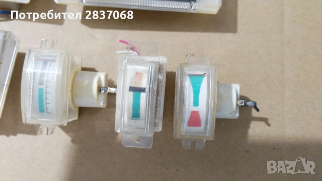 индикатори от стари радиа и касетофони