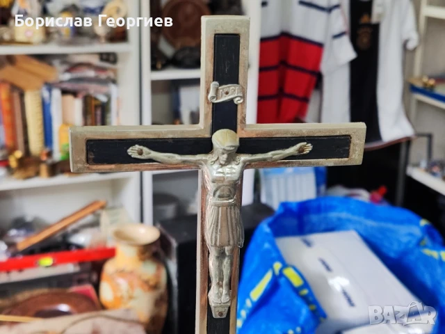 Настолен кръст, снимка 2 - Антикварни и старинни предмети - 51200387