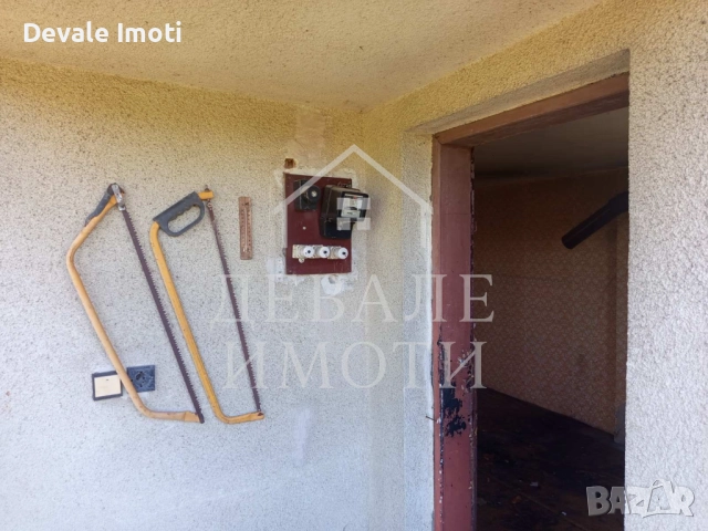 Продава се вила в гр. Русе, област Русе в Касева чешма , местността „ Карамлийка“, снимка 8 - Вили - 51641138