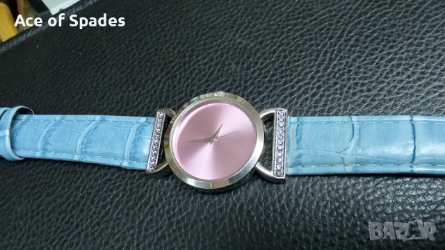 Красив Дамски Часовник С Камъни AVON, снимка 4 - Дамски - 41165198