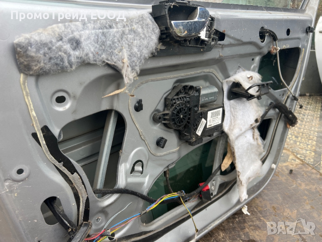 Предна дясна сива врата Пежо 307 Peugeot , снимка 3 - Части - 44777438