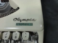 СТАРА РЕТРО ПОРТАТИВНА ПИШЕЩА МАШИНА OLYMPIA SPLENDID 33, снимка 6