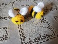 Плетени ключодържатели - пчелички, снимка 1 - Други - 41893596