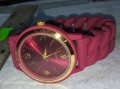 ORIFLAME QUARTZ МАРКОВ ФЕШЪН АРТ МОДЕЛ КВАРЦОВ ЧАСОВНИК ОРИФЛЕЙМ СИЛИКОНОВА КАИШКА - РАБОТЕЩ 26537, снимка 1