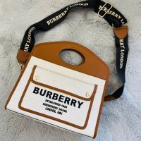 Дамска чанта Burbarry код 25, снимка 1 - Чанти - 41186309