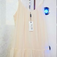Красива бутикова рокля NA-KD 🤍, снимка 2 - Рокли - 41460002