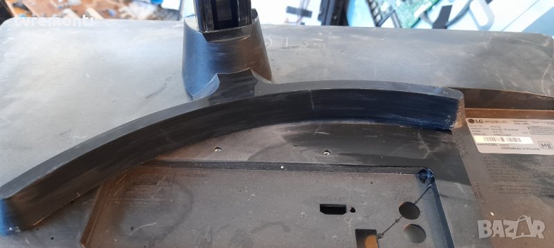 Стойкa за телевизор LG модел 24TL510V, снимка 1