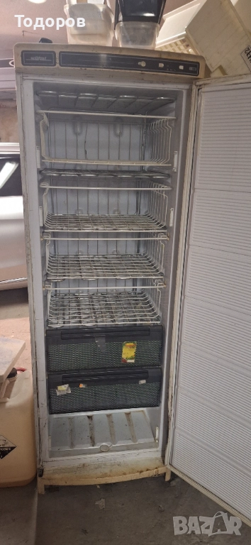 Вертикален фризер - 2 броя, 140см и 170см, снимка 1