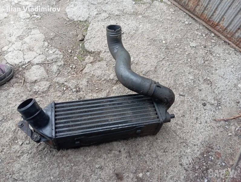 продавам интеркулер от Алфа Ромео 166 , снимка 1