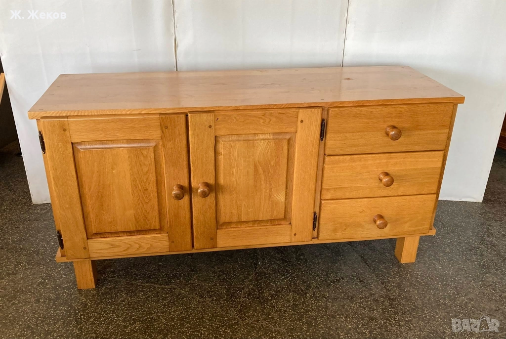 Дъбов шкаф, снимка 1