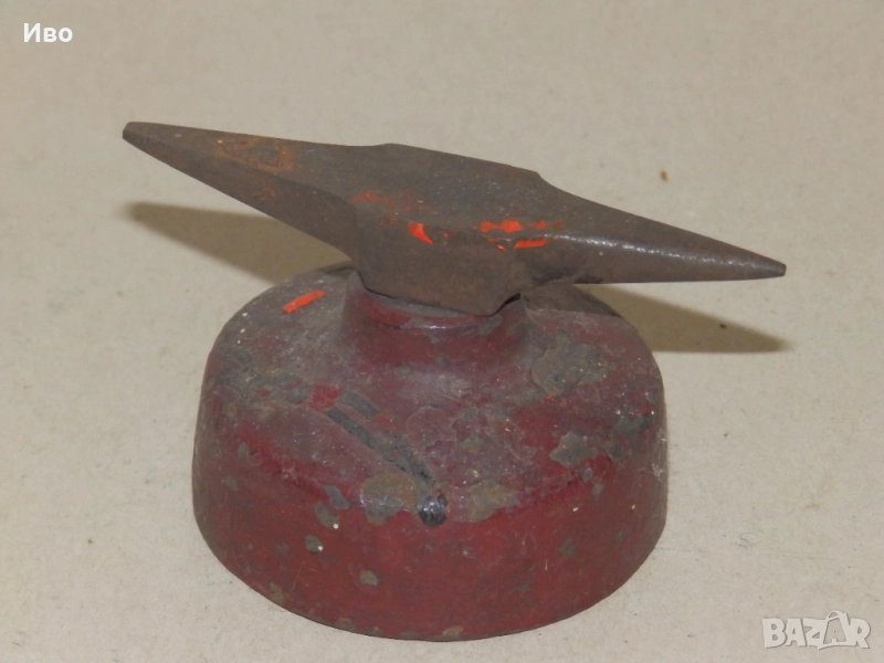 Малка бижутерска наковалня, снимка 1