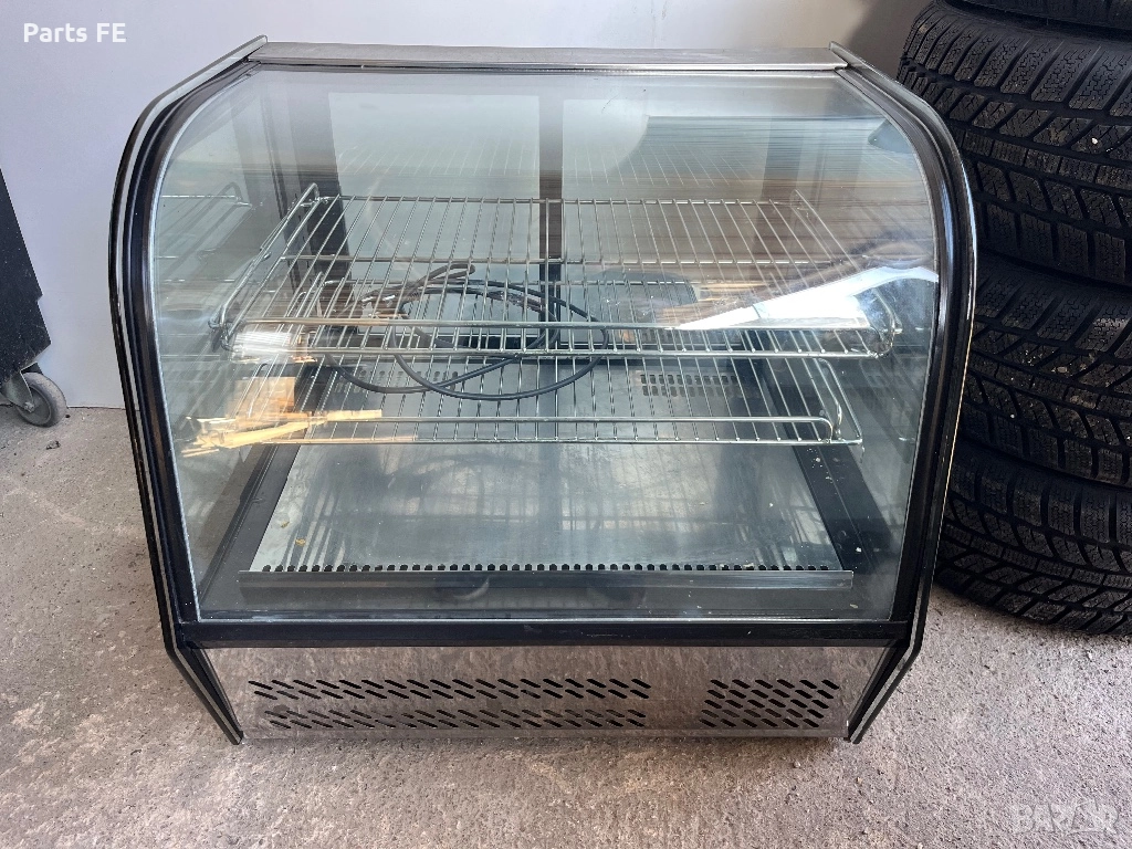 Хладилна витрина сладкарска изложбена демонстративна hladilna sladkarska vitrina, снимка 1