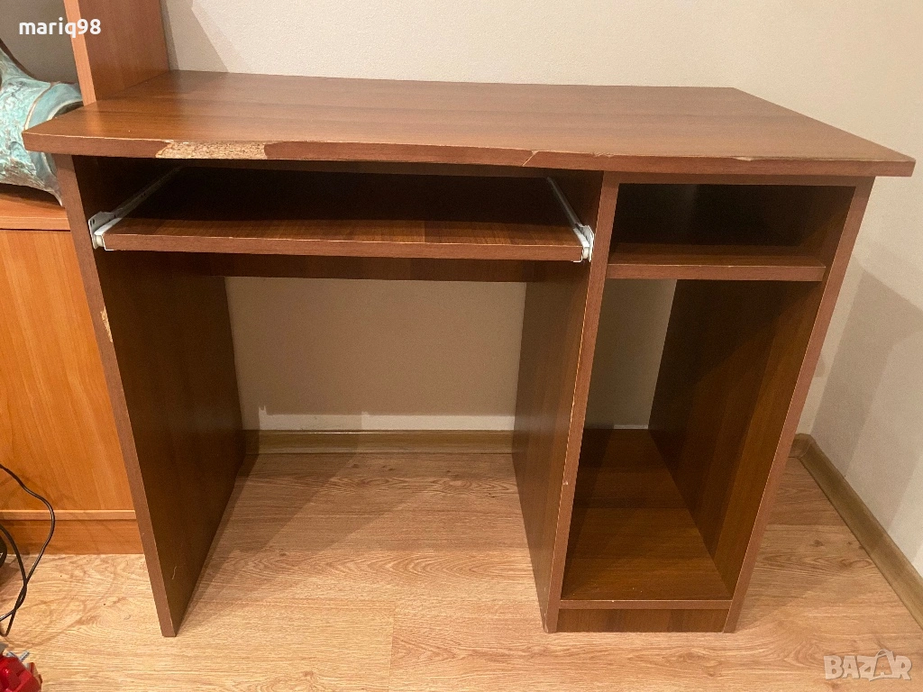 Бюро, снимка 1