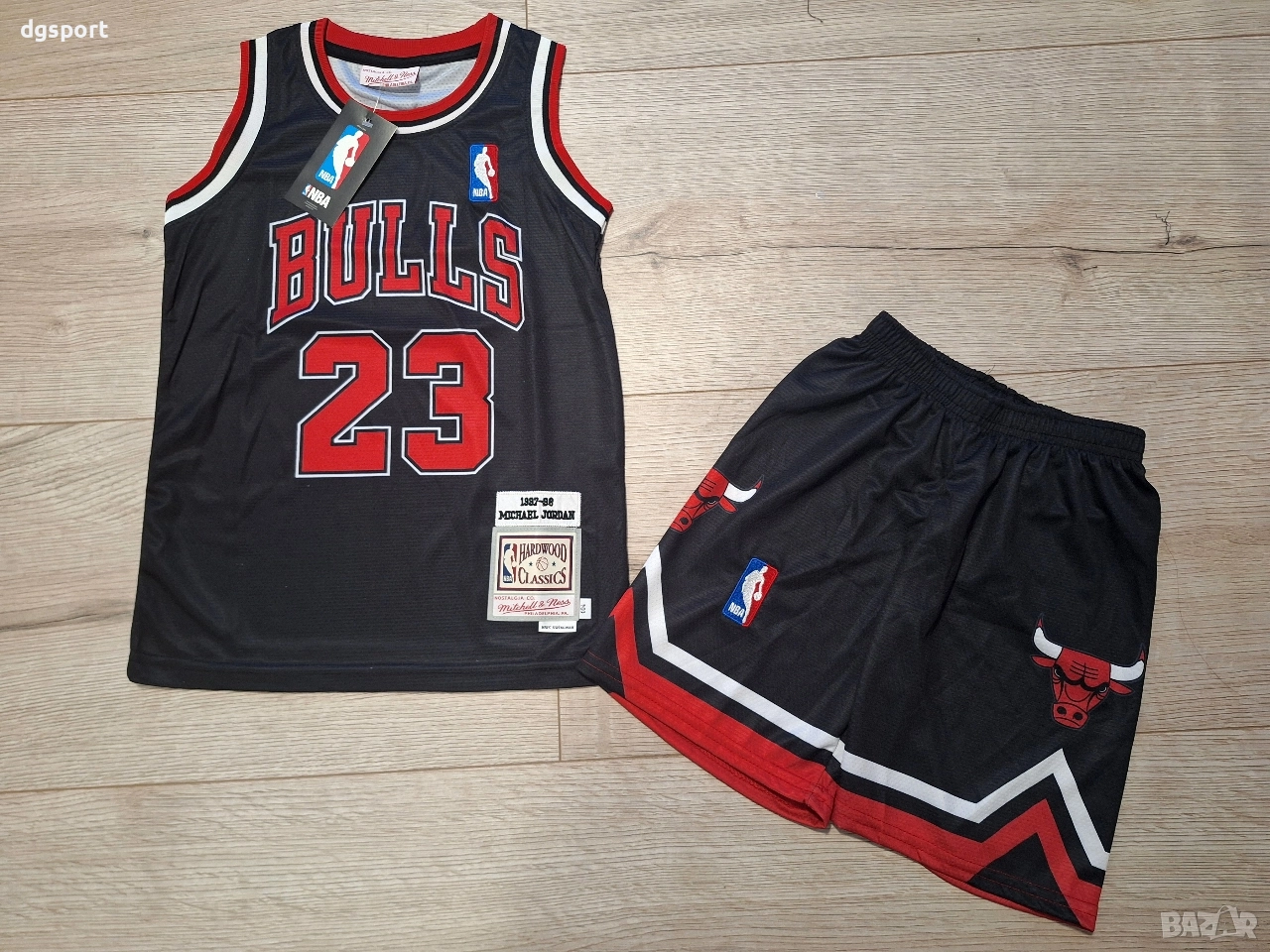 Детски баскетболен екип на Майкъл Джордан #23#Чикаго Булс#Mitchell & Ness!, снимка 1
