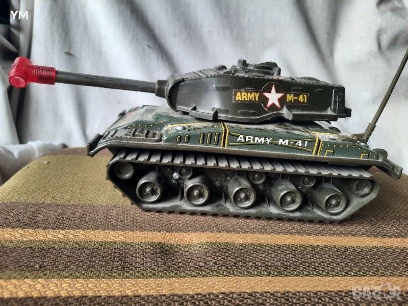 Оригинал играчка танк , снимка 1