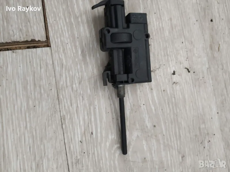 Ключалка за капачката на резервоара за Renault Megan, Scenic , снимка 1