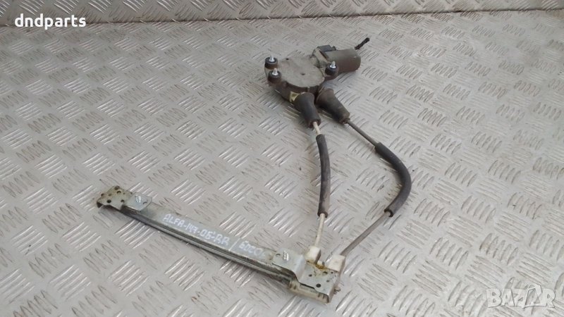 Стъклоповдигач Alfa Romeo 147 2006г.(заден десен)	, снимка 1