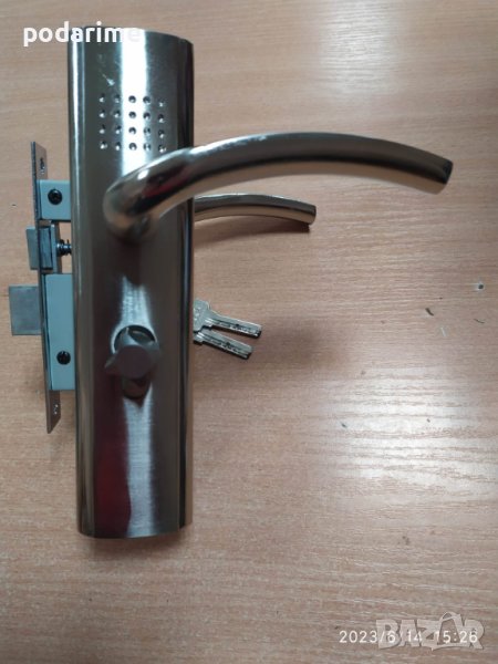 Брава, дръжки и патрон за китайски врати - 50 мм междуцентрие, снимка 1