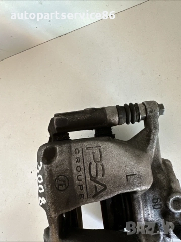 Преден десен спирачен апарат за Peugeot 3008 1.2T (2022) 65000км 77Tgx, снимка 2 - Части - 53569110