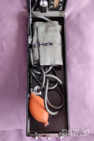 стар, немски апарат за измерване кръвно, снимка 3 - Антикварни и старинни предмети - 42301353