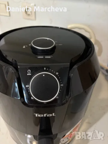 Еър Фрайър Air Fryer Tefal, снимка 2 - Фритюрници - 56185412