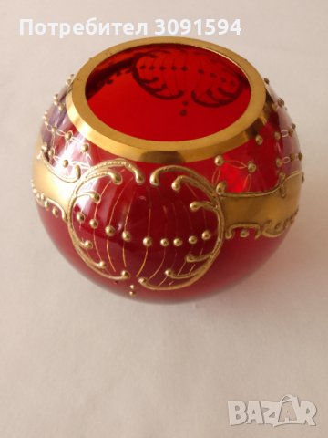 Ваза от ръчно издухано рубинено червено художествено стъкло с ръчно емайлирана  с флорално-листен ди, снимка 6 - Антикварни и старинни предмети - 44313444