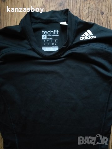 Adidas Men's TechFit - страхотна мъжка тениска КАТО НОВА, снимка 2 - Тениски - 35948068