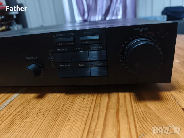 Предусилвател Yamaha C-40, снимка 3 - Ресийвъри, усилватели, смесителни пултове - 55740914
