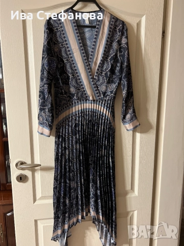 Нова миди midi ежедневна елегантна рокля солей плисе плисирана hm H&M , снимка 2 - Рокли - 51779283