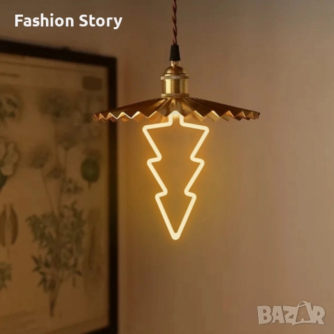 Коледна декоративна LED крушка – топла светлина, две форми: Звезда или Елха, снимка 2 - Декорация за дома - 52632108