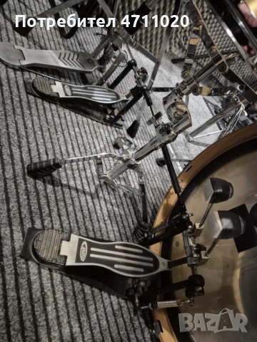 Двоен педал за барабани на PDP, снимка 2 - Ударни инструменти - 53266691