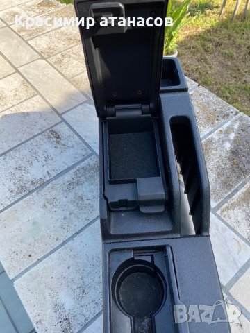 Подлакътник за Мазда 5.CC2964441, снимка 4 - Части - 41060375