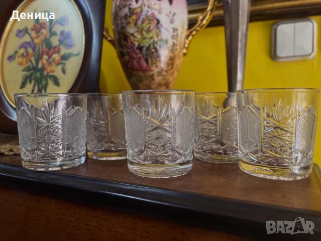 Български кристални чаши за водка Вместимост-170 мл пълни 