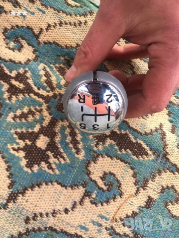 Продавам оригинална топка скоростен лост Пежо 307, снимка 2 - Аксесоари и консумативи - 48509403