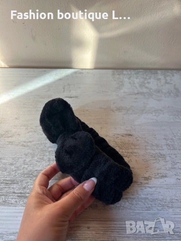 Черна пухена лента за глава с панделка подходяща за прибиране на косата за нанасяне на маска и крем , снимка 3 - Аксесоари за коса - 52413392