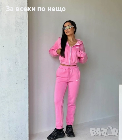 Nike Дамски Розов Спортен Комплект🔝Дамски Спортен Екип Найк Код LFS723, снимка 2 - Спортни екипи - 51928061