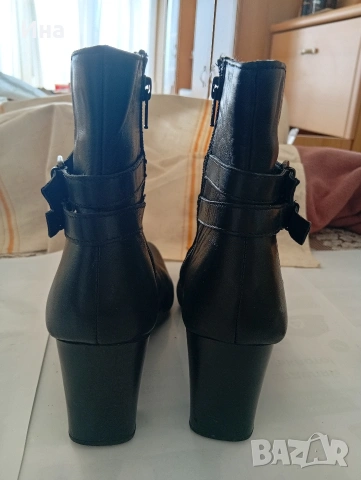 Черни ботушки на JANET D естествена кожа, снимка 5 - Дамски боти - 53705220