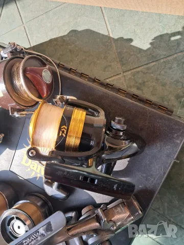 DAIWA REGAL Z 4OOOBR,/CHNA;SHOCK 4000B/VIETNAM/,N:7300,2бр., снимка 3 - Макари - 55824142
