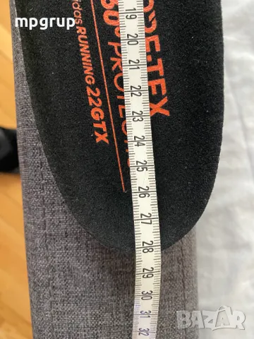 Продавам маратонки ADIDAS SUPERNOVA GORTEX, снимка 11 - Маратонки - 49331656