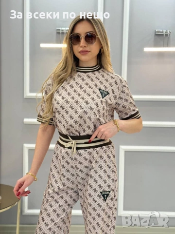 Guess Дамски Спортен Комплект Тениска И Долнище🔝Дамски Спортен Екип Гес Код A1250, снимка 14 - Спортни екипи - 53490324