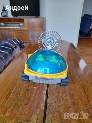 Стара руска играчка Луноход Интеркосмос