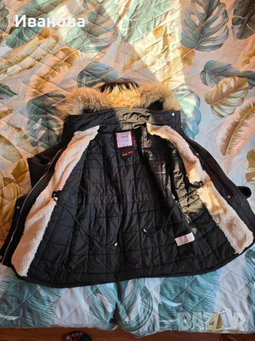 Дамско яке/парка Pull&Bear с естествен косъм лисица, снимка 4 - Якета - 56137453