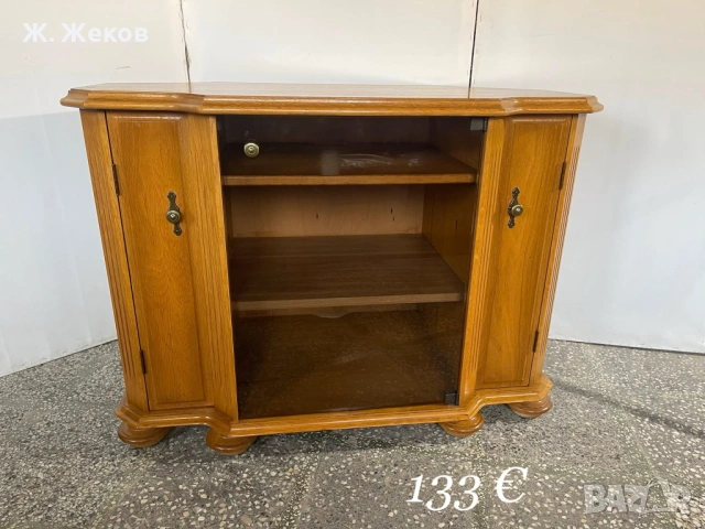 Красив ъглов шкаф от масивни дърво, снимка 2 - Шкафове - 53854888