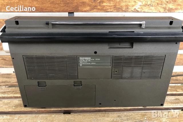 Радиокасетофон Telefinken cr-30 Много запазен и работещ, снимка 6 - Радиокасетофони, транзистори - 52031075