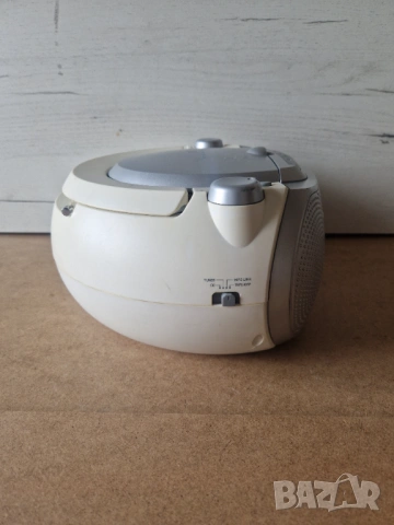 Philips AZ1027/12, снимка 4 - Радиокасетофони, транзистори - 53490975