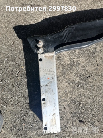 Продавам задна греда под бронята за ауди а4 б8 , снимка 2 - Части - 53815376