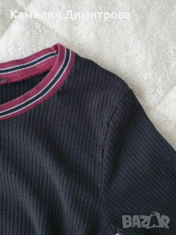 Черна блуза по тялото с контрастен кант, снимка 3 - Блузи с дълъг ръкав и пуловери - 53285928