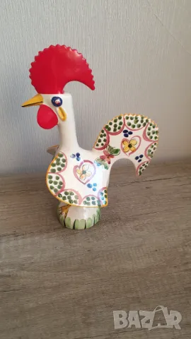 Порцеланова португалска фигура петел ръчно рисувана