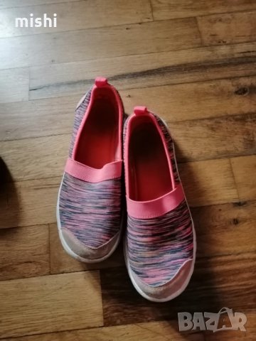 Quechua страхотни обувки, снимка 4 - Детски маратонки - 34068787